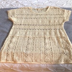 Lily’s closet cream lace top. M